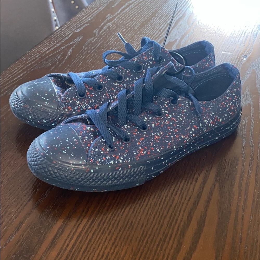 Converse - Boys size 2